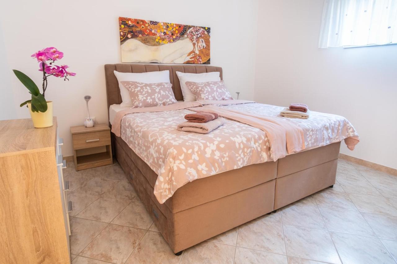 Apartmani Jolly Poreč: blizu centra i mora Esterno foto
